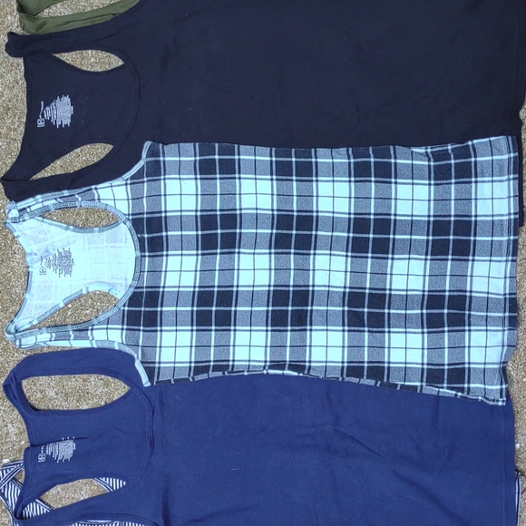 🦋🏵️🦋7 × NOBO Racer back tanks size L - Picture 5 of 9